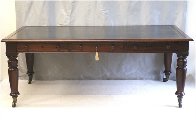 3030 Large Antique Mahogany Library Table (1)